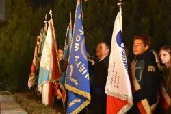 Apel pod pomnikiem marszałka Józefa Piłsudskiego