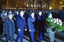 Apel pod pomnikiem marszałka Józefa Piłsudskiego