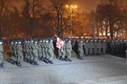 Apel pod pomnikiem marszałka Józefa Piłsudskiego