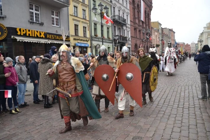 Defilada historyczna w Toruniu