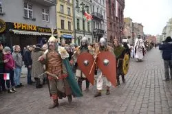 Defilada historyczna w Toruniu
