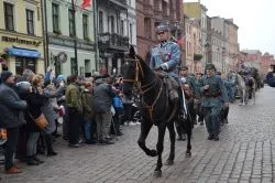Defilada historyczna w Toruniu