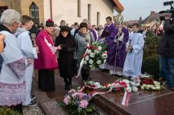 Poświęcenie symbolicznego grobu Błogosławionych Męczenników Działdowskich