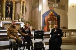 Dialogi na rynku - po co małżeństwo?