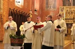 Wigilia Paschalna w toruńskiej katedrze