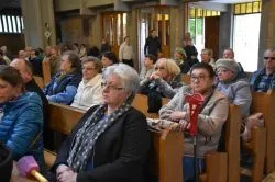 Koronacja figury Matki Bożej Fatimskiej