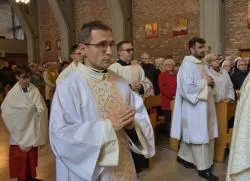 Koronacja figury Matki Bożej Fatimskiej