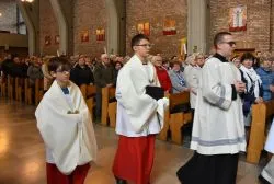 Koronacja figury Matki Bożej Fatimskiej