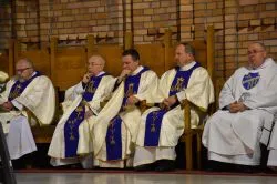 Koronacja figury Matki Bożej Fatimskiej