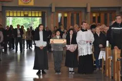 Koronacja figury Matki Bożej Fatimskiej
