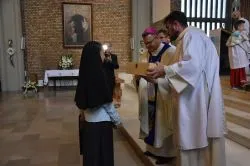 Koronacja figury Matki Bożej Fatimskiej
