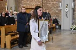 Koronacja figury Matki Bożej Fatimskiej