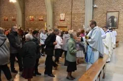 Koronacja figury Matki Bożej Fatimskiej