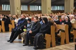 Koronacja figury Matki Bożej Fatimskiej