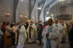 Koronacja figury Matki Bożej Fatimskiej
