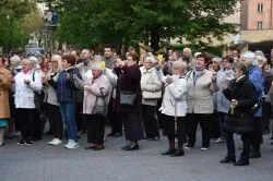 Koronacja figury Matki Bożej Fatimskiej