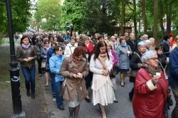 Koronacja figury Matki Bożej Fatimskiej