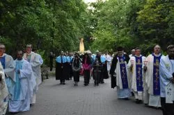 Koronacja figury Matki Bożej Fatimskiej