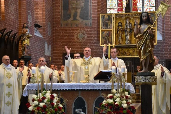 Msza św. dziękczynna abpa Tymona Tytusa Chmieleckiego