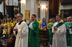 Msza św. rozpoczynająca obóz Fundacji Dzieło Nowego Tysiąclecia