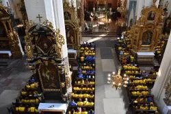 Msza św. rozpoczynająca obóz Fundacji Dzieło Nowego Tysiąclecia