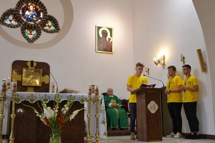 Stypendyści Fundacji DNT w parafiach