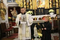 Marsz Wszystkich Świętych w Świerczynkach
