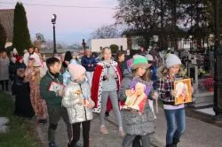 Marsz Wszystkich Świętych w Świerczynkach