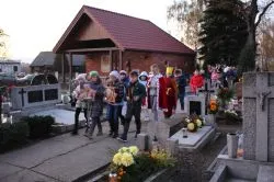 Marsz Wszystkich Świętych w Świerczynkach