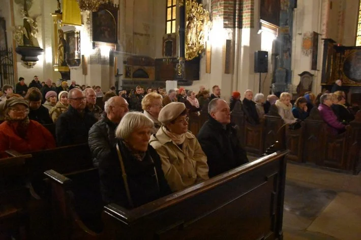 Koncert pasyjny w katedrze