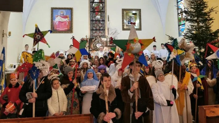Orszak i kolędnicy w Jabłonowie