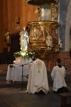 Zawierzenie kobiet diecezji toruńskiej