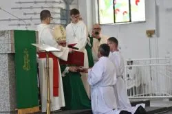 Udzielenie posługi lektoratu stałego