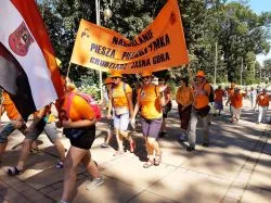 Wejście pielgrzymów na Jasną Górę