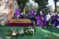 Pogrzeb śp. ks. kan. Zbigniewa Koślickiego