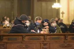 Betlejemskie Światło Pokoju w Toruniu
