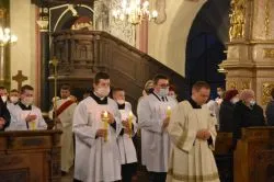 Droga krzyżowa o ustanie pandemii
