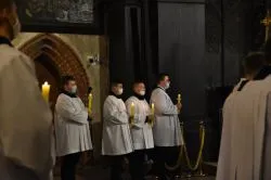 Droga krzyżowa o ustanie pandemii