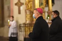 Droga krzyżowa o ustanie pandemii