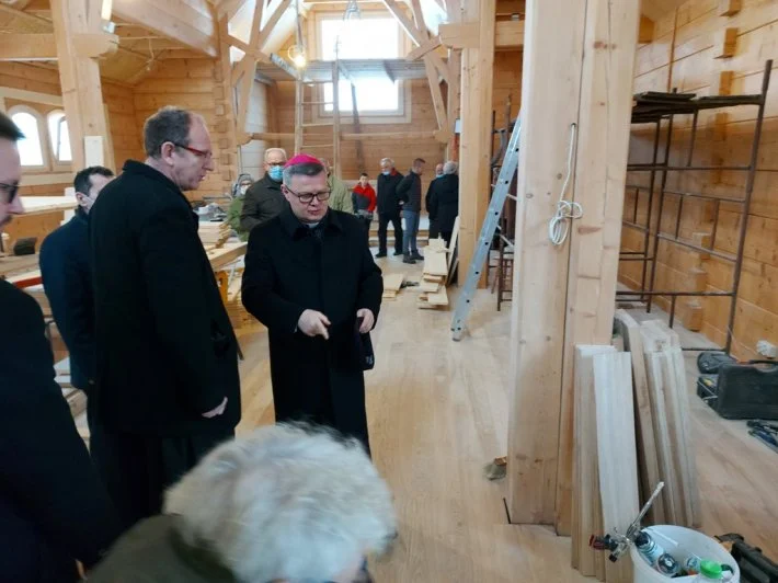 Kamień węgielny w kaplicy w Małkach