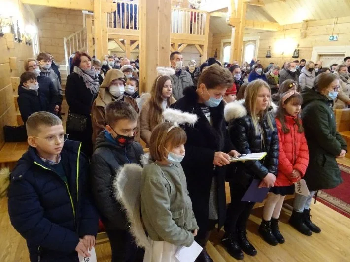 Mali kolędnicy w Parafii Mszano