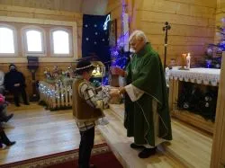 Mali kolędnicy w Parafii Mszano
