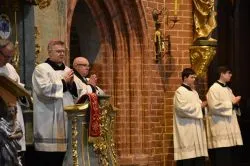 Wielki Piątek w toruńskiej katedrze