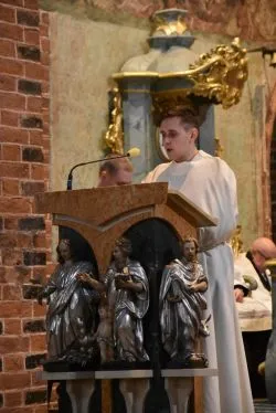 Wielki Piątek w toruńskiej katedrze