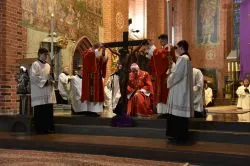 Wielki Piątek w toruńskiej katedrze