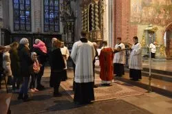 Wielki Piątek w toruńskiej katedrze