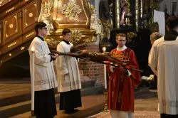 Wielki Piątek w toruńskiej katedrze