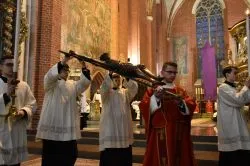 Wielki Piątek w toruńskiej katedrze