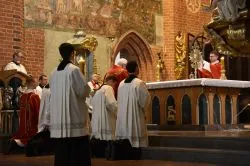 Wielki Piątek w toruńskiej katedrze