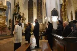 Liturgia Wigilii Paschalnej w toruńskiej katedrze